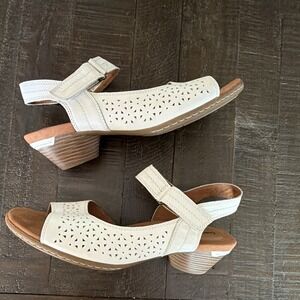 Cobb Hill Women's 9.5 White Leather Perforated Wedge Sandals Ankle Strap
